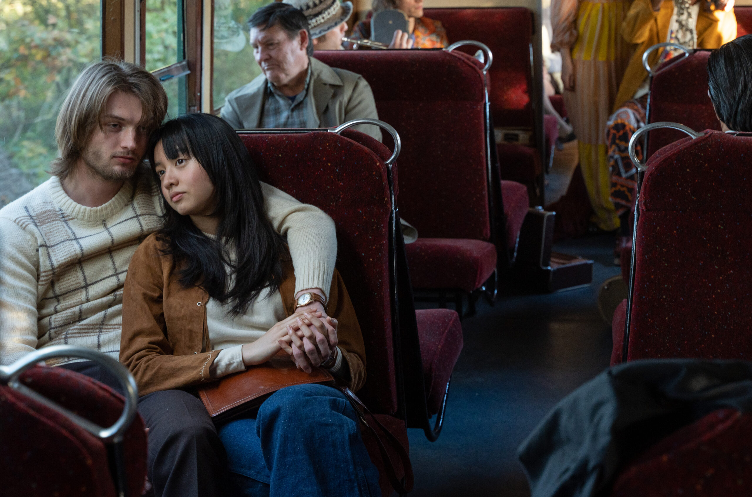 Touch: il poster italiano ufficiale del romantic drama di Baltasar Kormákur