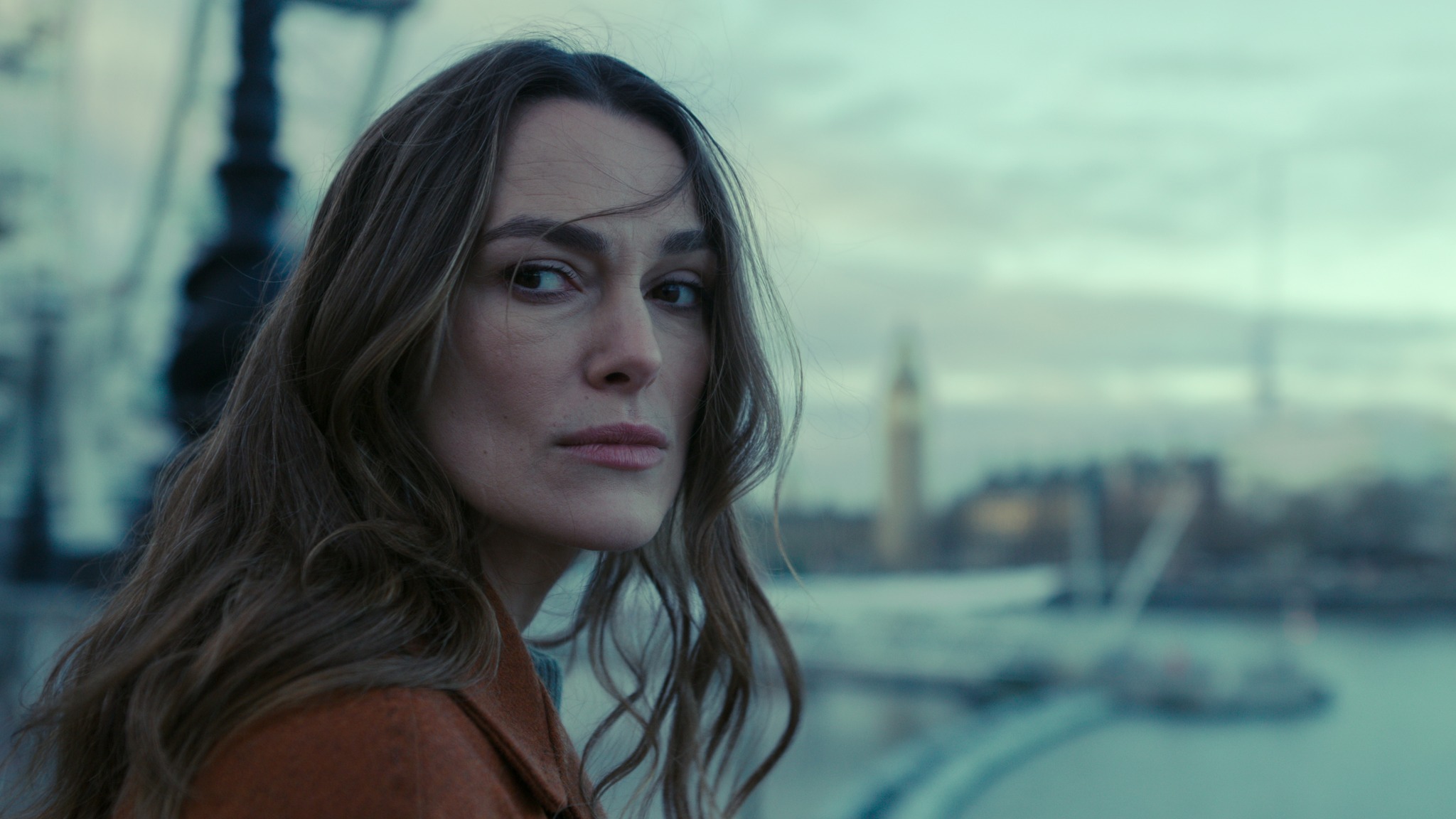 Black Doves: il trailer e il poster della nuova serie con Keira Knightley su Netflix dal 5 dicembre