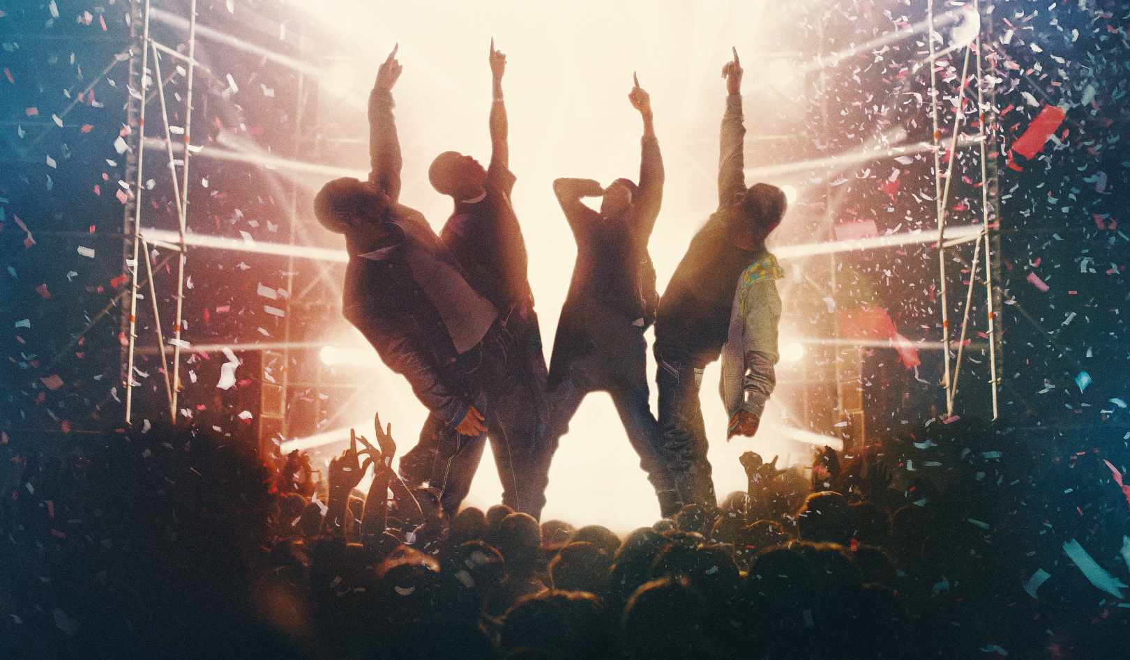 Larger Than Life: L’Ascesa delle Boy Band, il trailer e la key art del documentario Paramount+