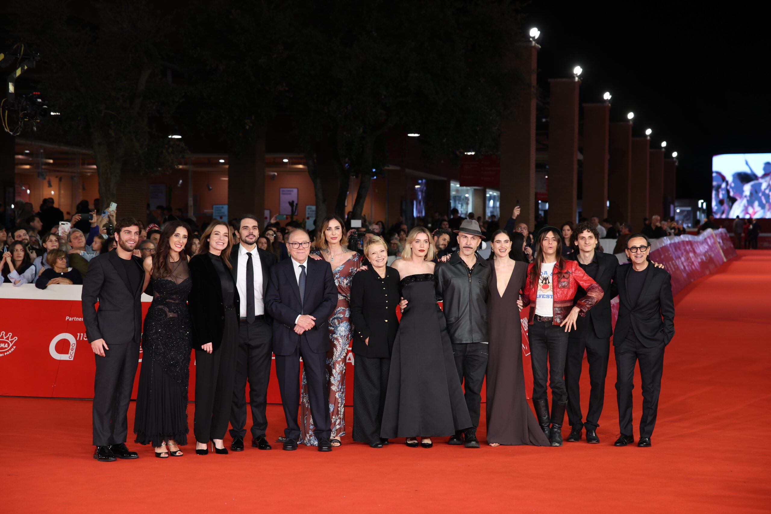 Vita da Carlo Terza Stagione: parata di star sul red carpet della Festa del Cinema di Roma 2024