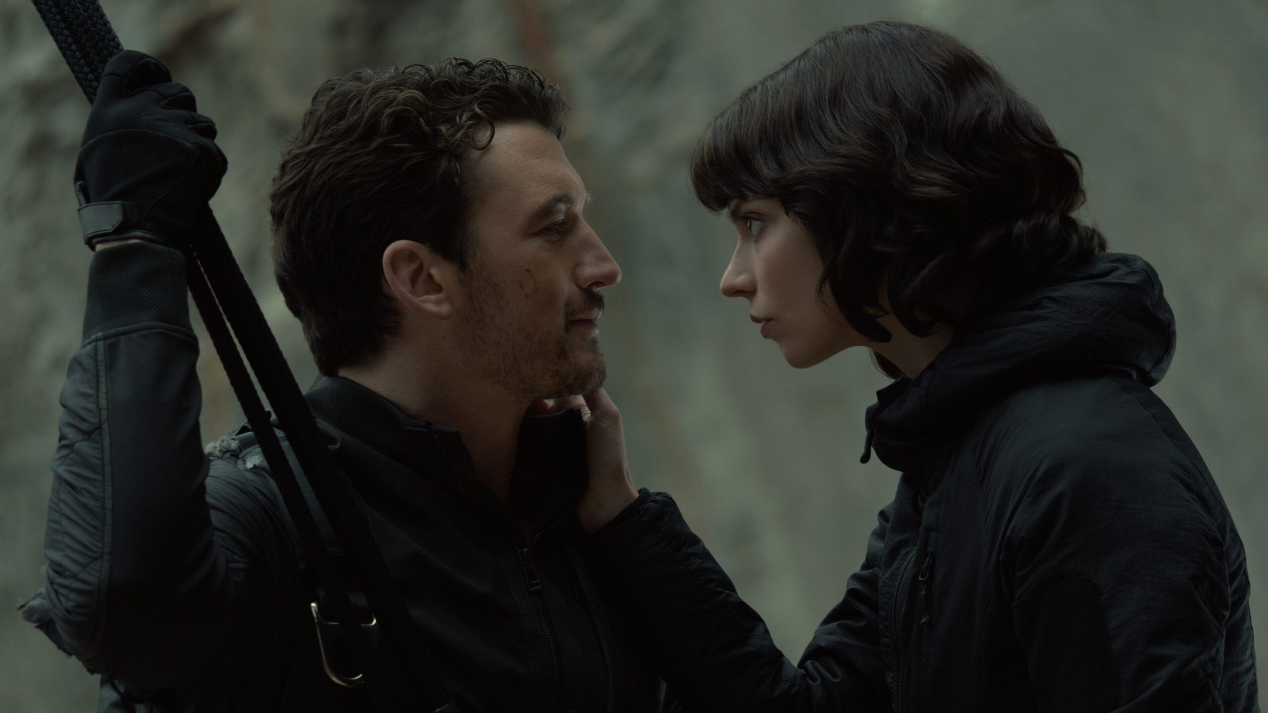 Misteri dal profondo, il trailer del film Apple TV+ con Miles Teller, Anya Taylor-Joy e Sigourney Weaver