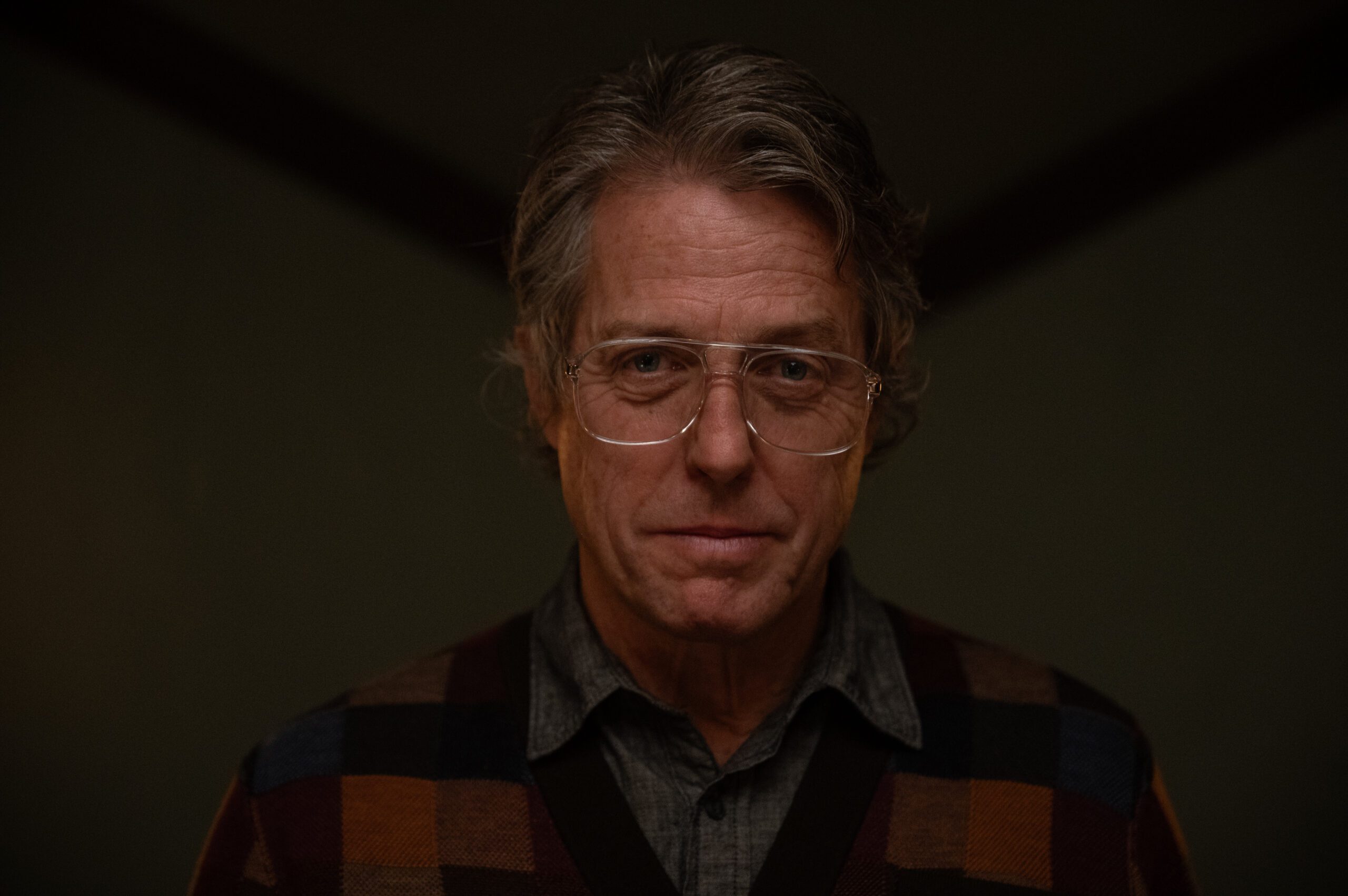 Heretic: il trailer e il poster italiani dell’horror psicologico con Hugh Grant