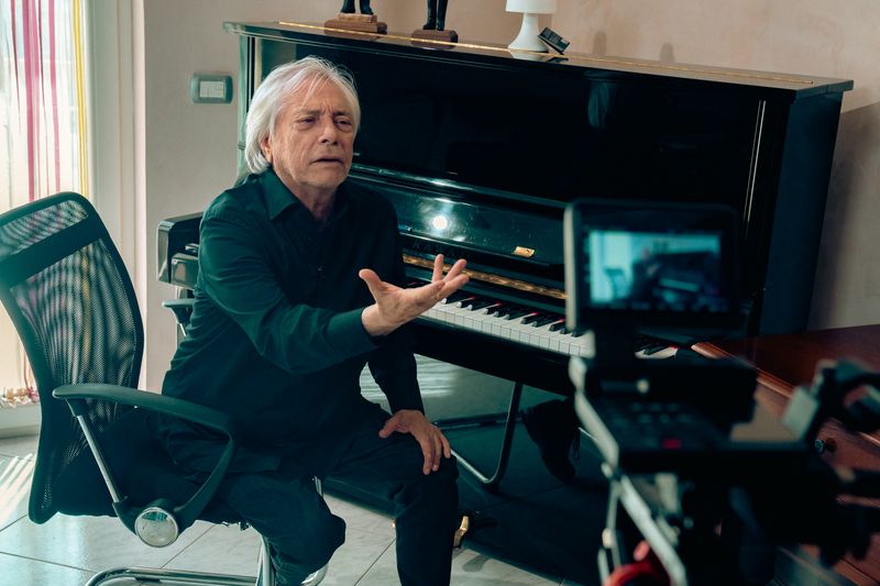 Il Re di Napoli. Storia e leggenda di Mario Merola, in prima serata su Rai 3 martedì 4 febbraio