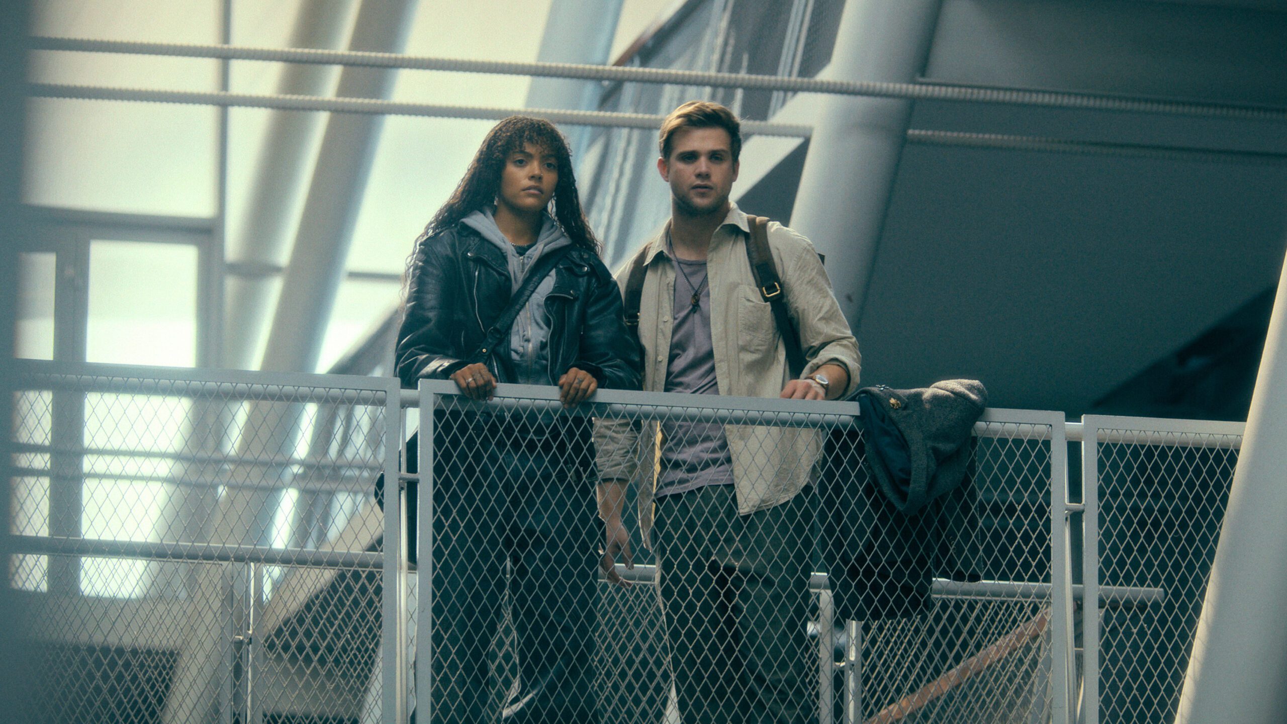 Prime Target: il trailer della serie thriller con Leo Woodall e Quintessa Swindel in arrivo su Apple TV+