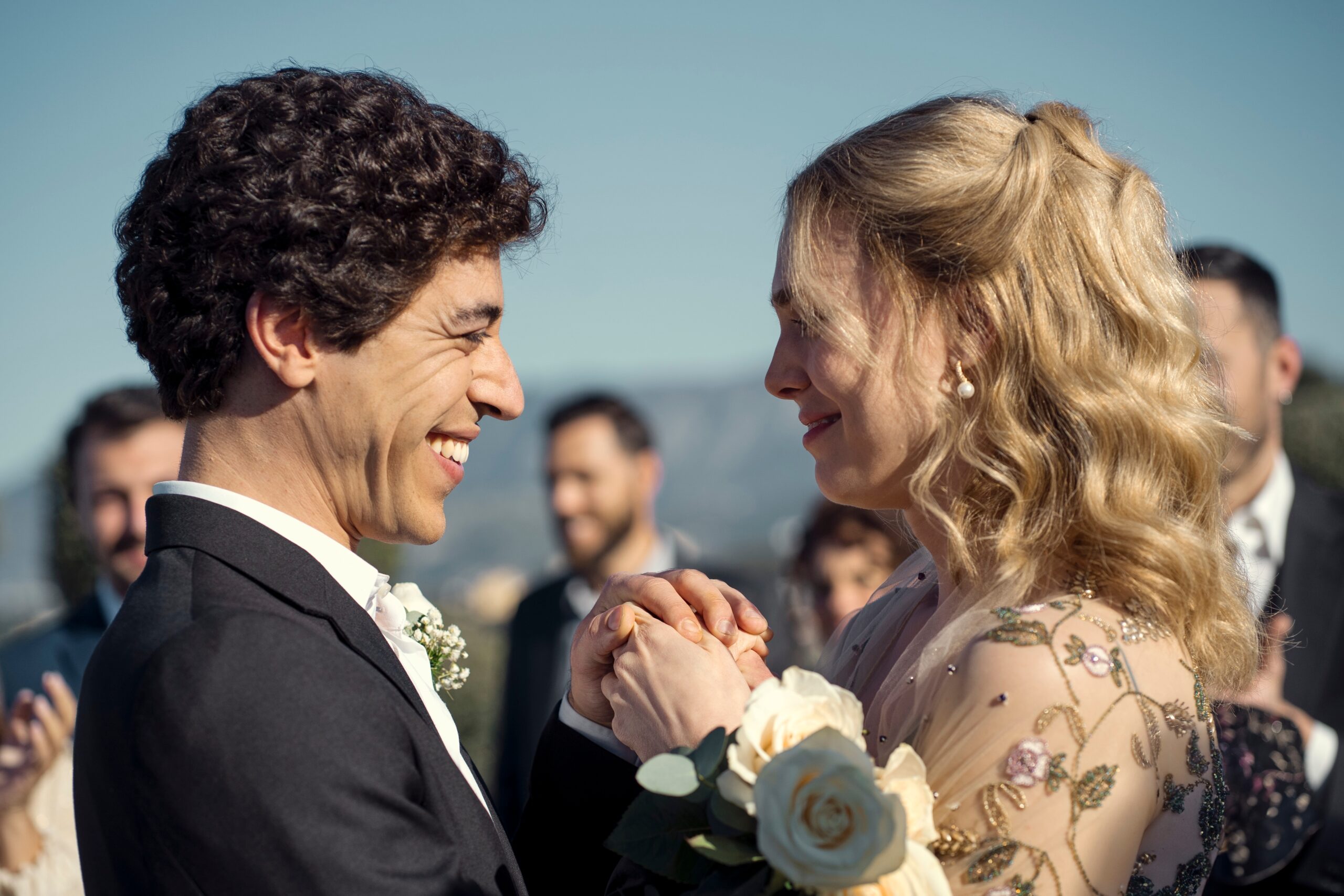 Storia della mia famiglia: le nuove immagini della serie Netflix