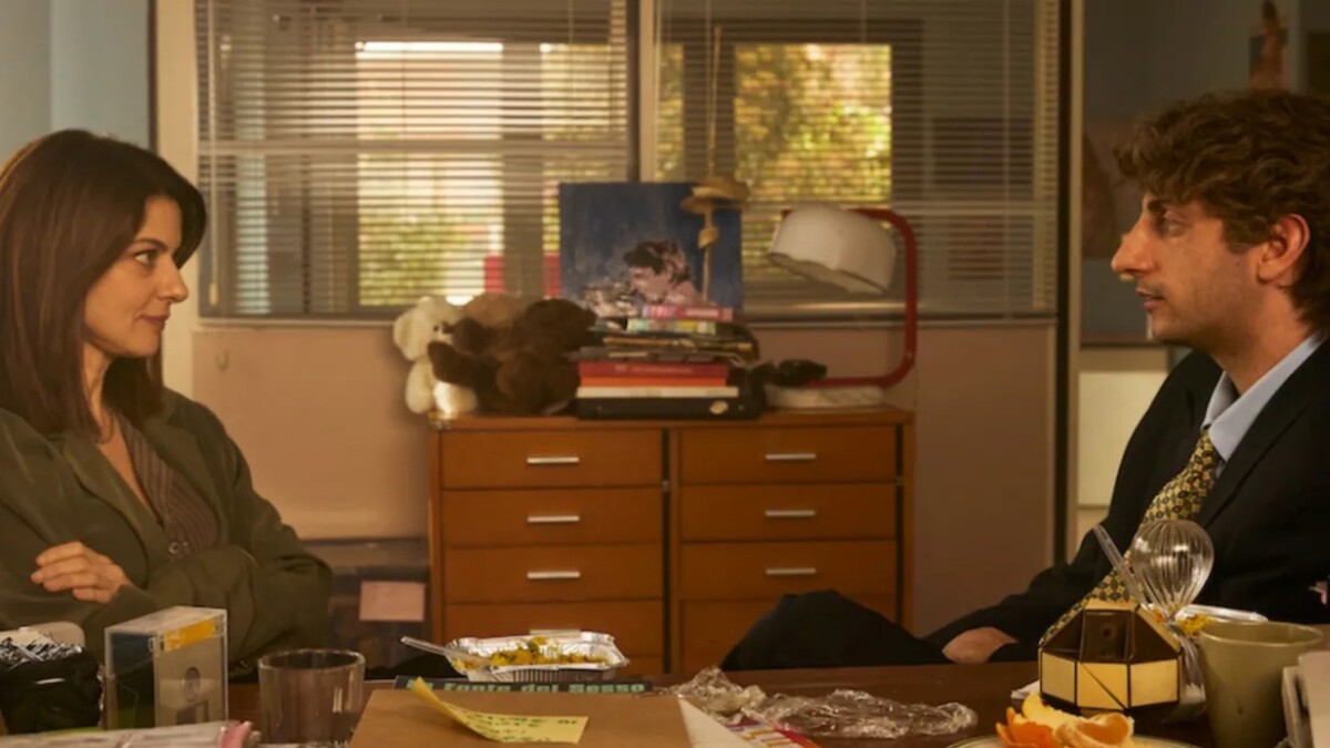 Diva Futura, la recensione: il sogno di Riccardo Schicchi tra rivoluzione e contraddizioni