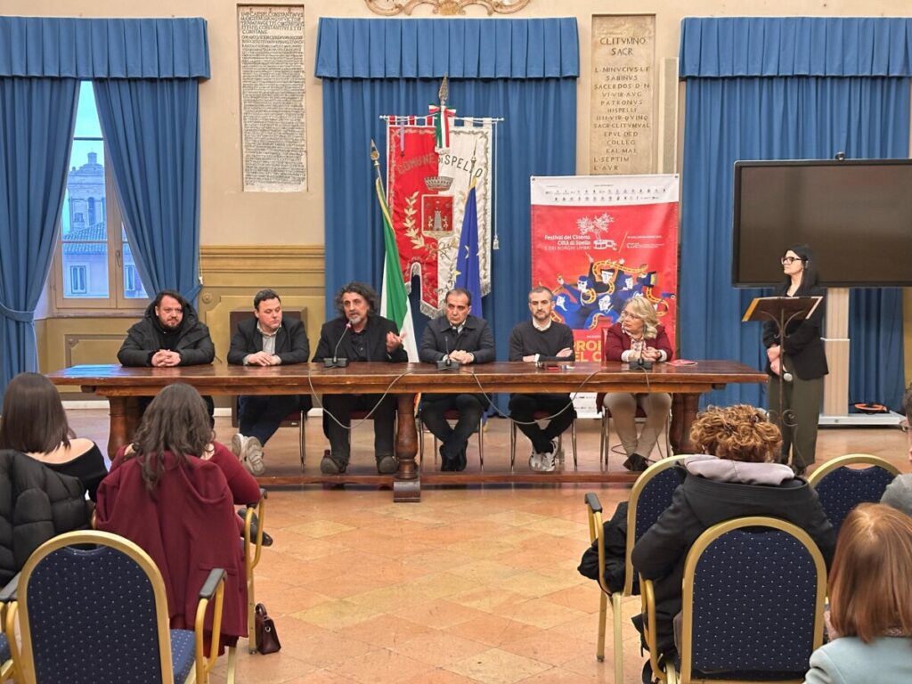 La conferenza di apertura della XIV edizione