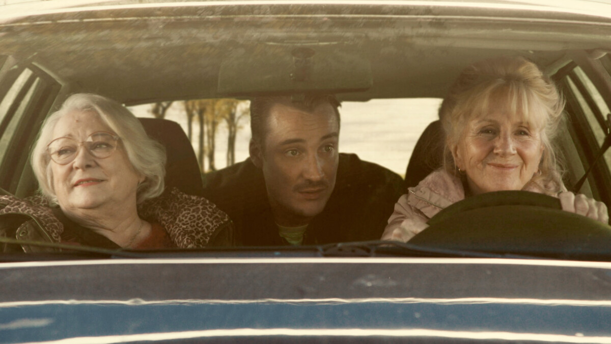 Sotto le Foglie: il poster italiano del film di François Ozon