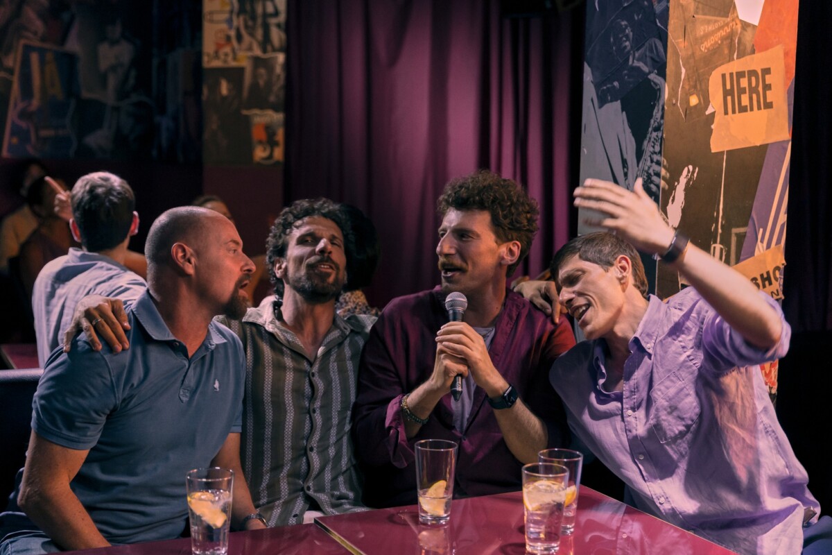 Maschi Veri: il trailer e il poster della serie Netflix