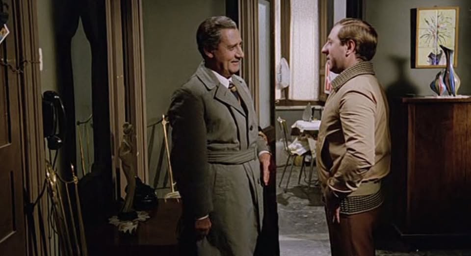 immagine film un borghese piccolo piccolo