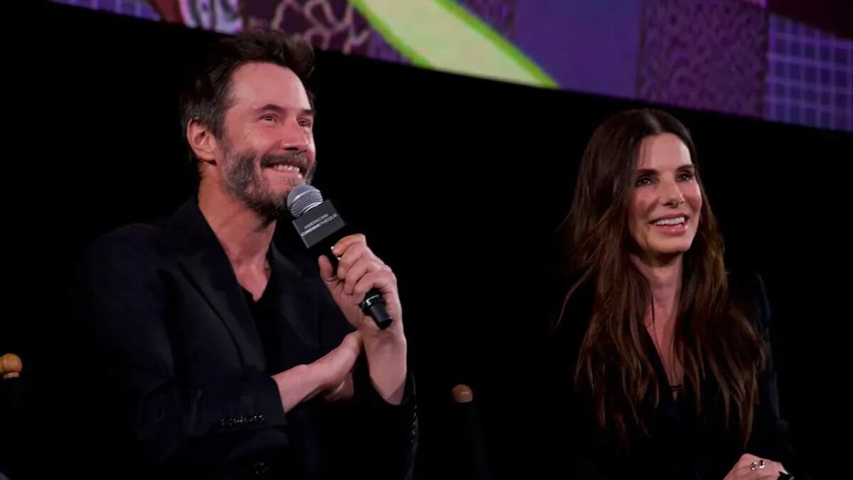 Keanu Reeves e Sandra Bullock