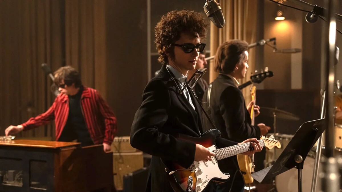 A Complete Unknown, curiosità: il viaggio di Bob Dylan verso l’immortalità artistica arriva