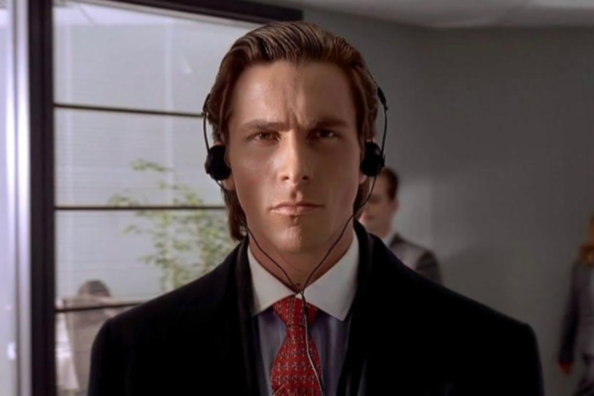 American Psycho: un viaggio disturbante tra satira, psicologia e critica sociale