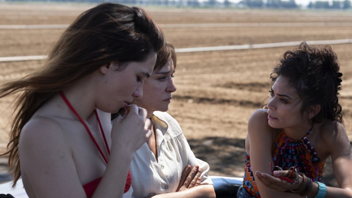 Fuori: le clip del nuovo film di Mario Martone