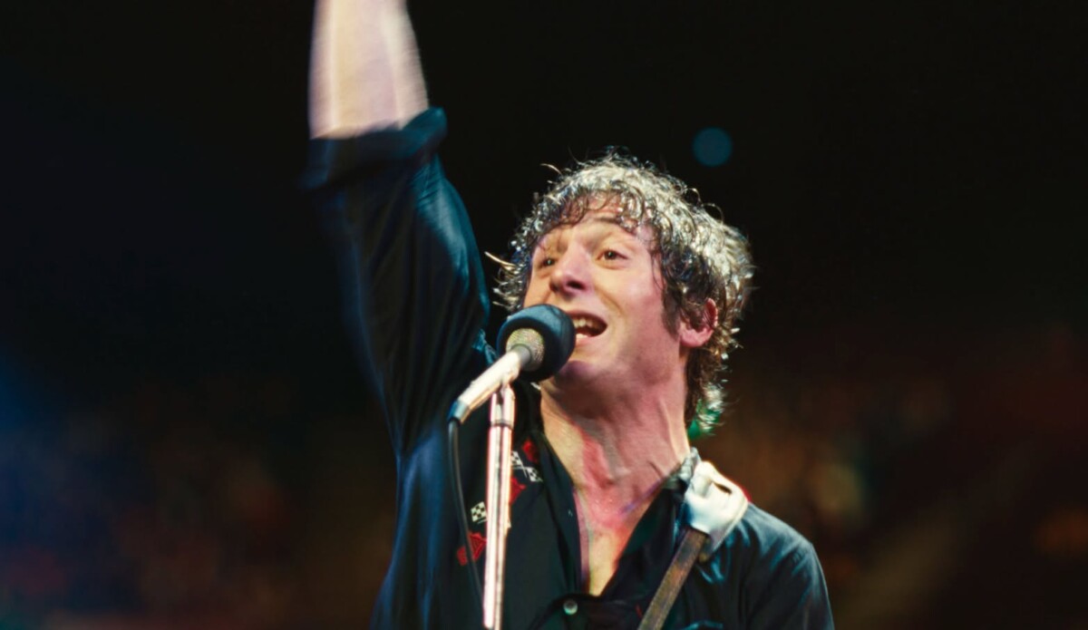 Deliver Me From Nowhere: Jeremy Allen White è Bruce Springsteen nel primo trailer