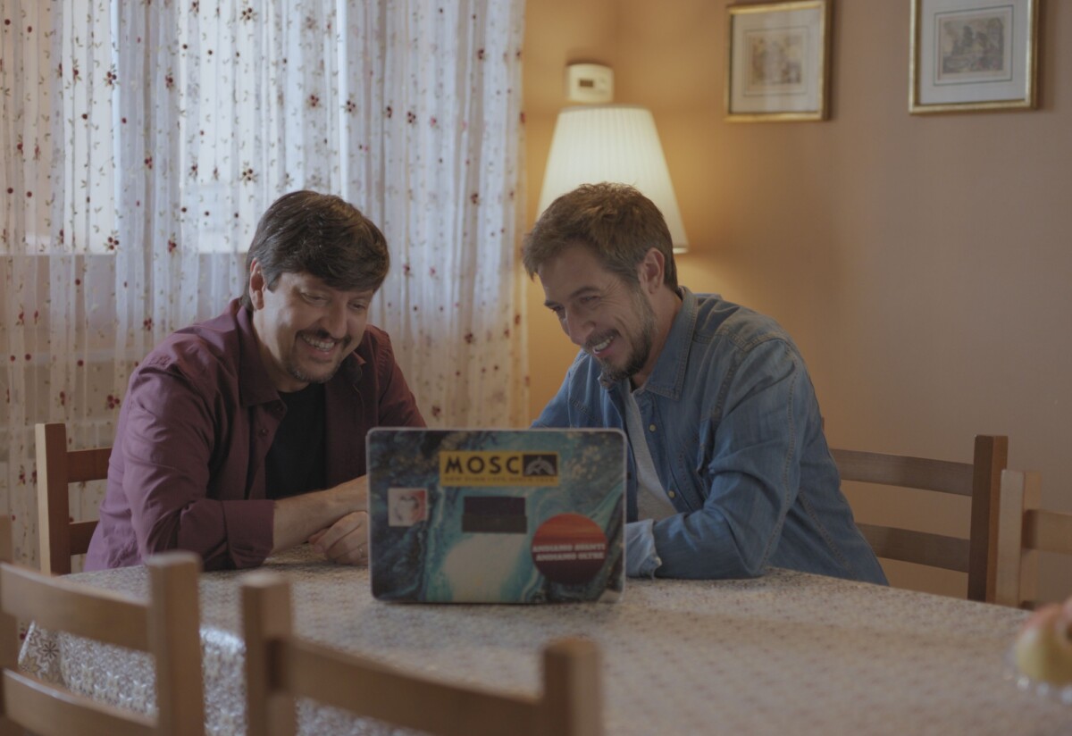 Poveri Noi: il trailer del film con Paolo Ruffini e Ricky Memphis