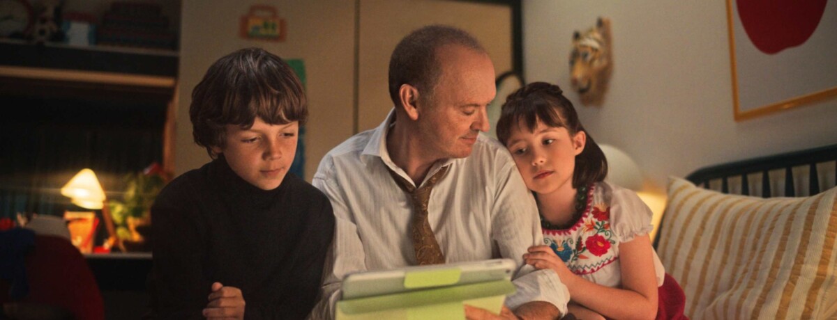 Il Padre dell’Anno con Michael Keaton, Mila Kunis e Andie MacDowell nei cinema a settembre