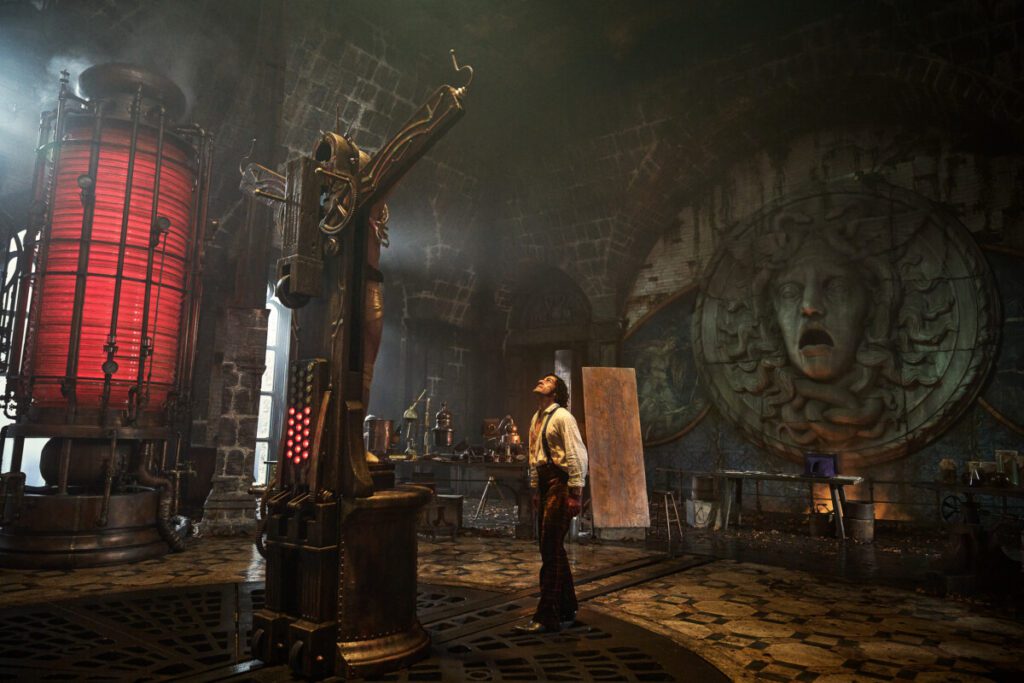 immagine frankenstein di guillermo del toro