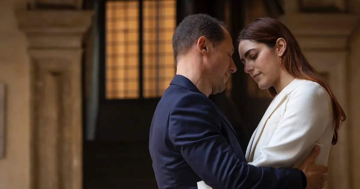 Amata: il trailer del film di Elisa Amoruso con Miriam Leone, Stefano Accorsi, Tecla Insolia