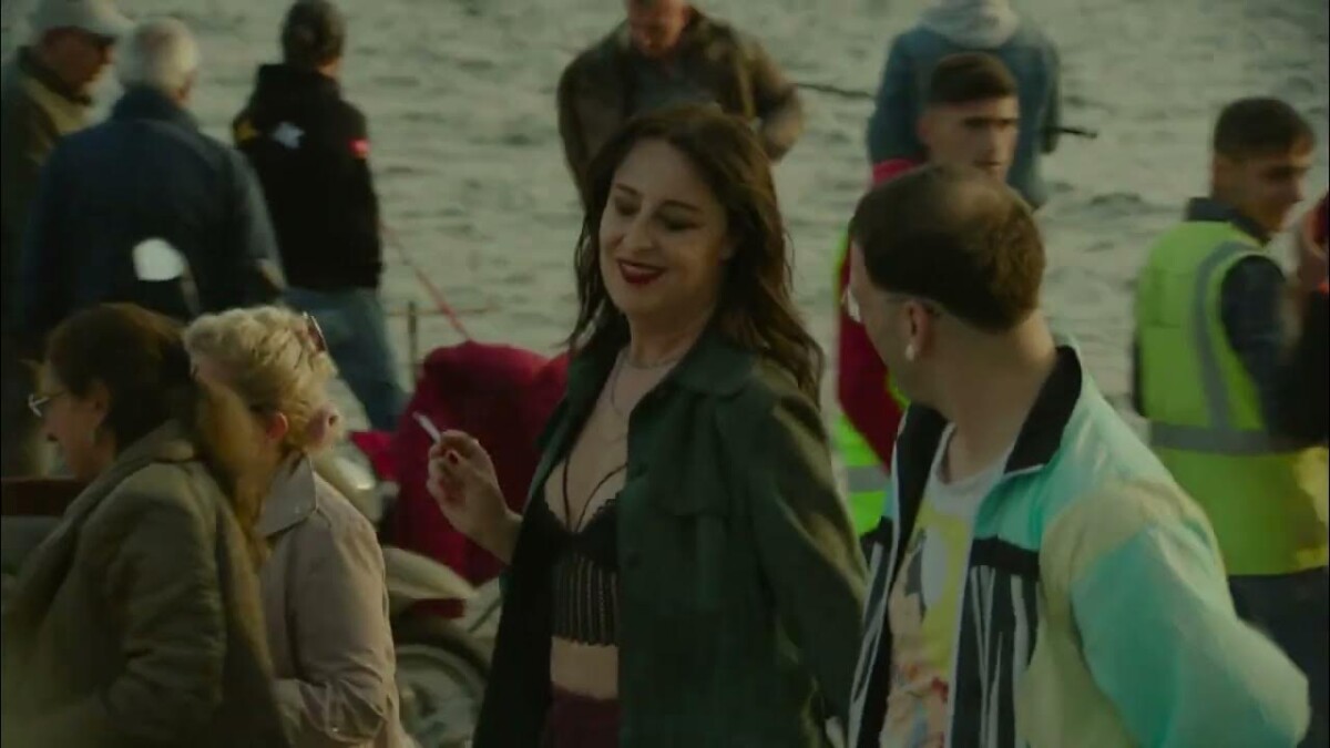 Crossing Instabul: il trailer e il poster del film di Levan Akin