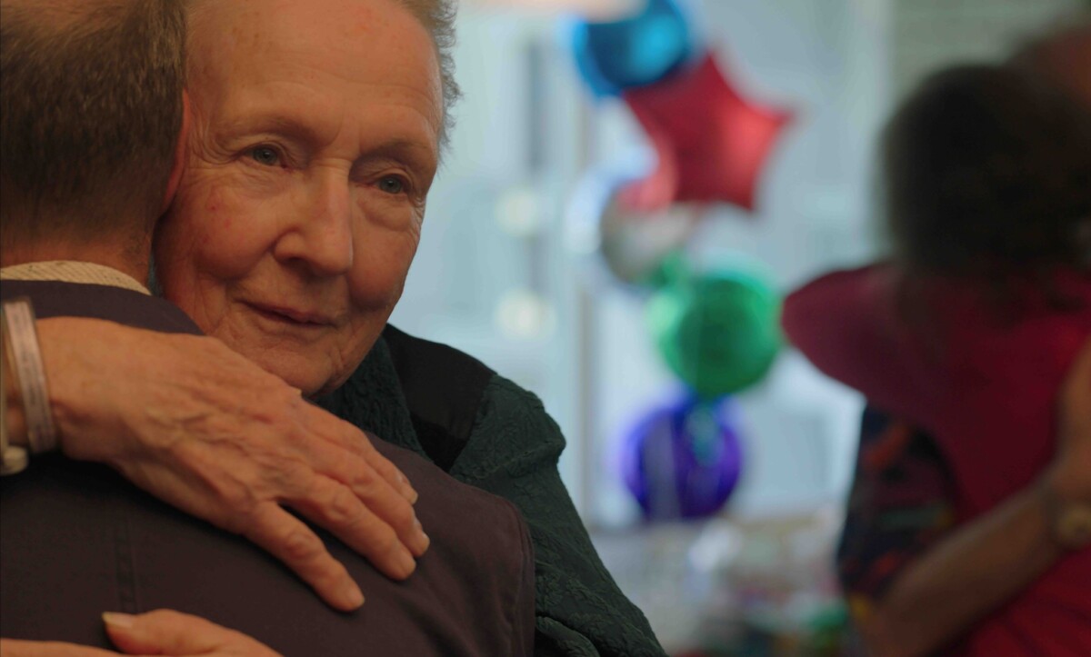 Familiar Touch: il trailer e il poster del film di Sarah Friedland