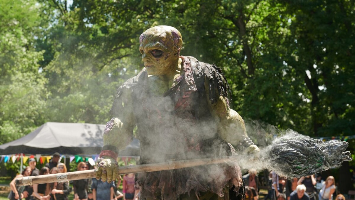 The Toxic Avenger, la recensione: un ritorno radioattivo dal passato