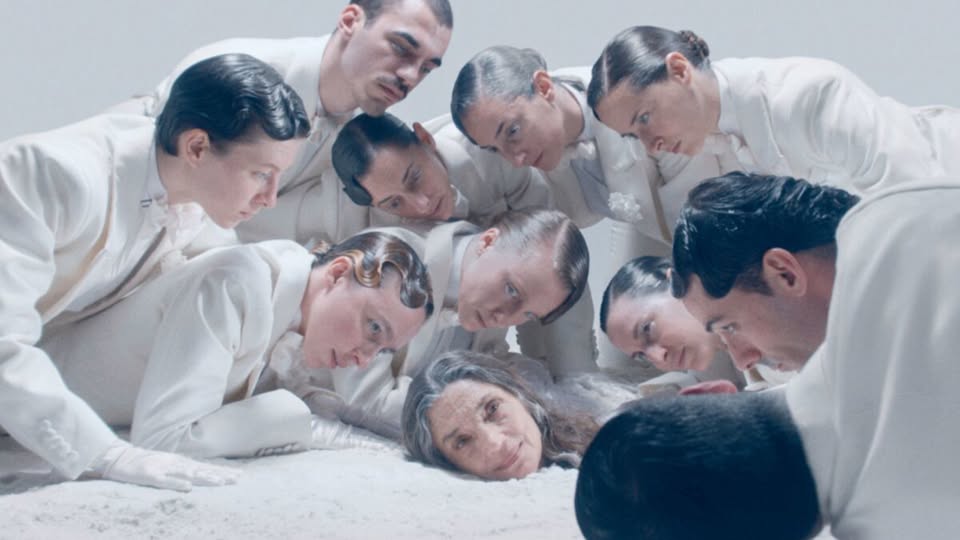 POLVO SERÁN – Polvere di stelle: il trailer italiano