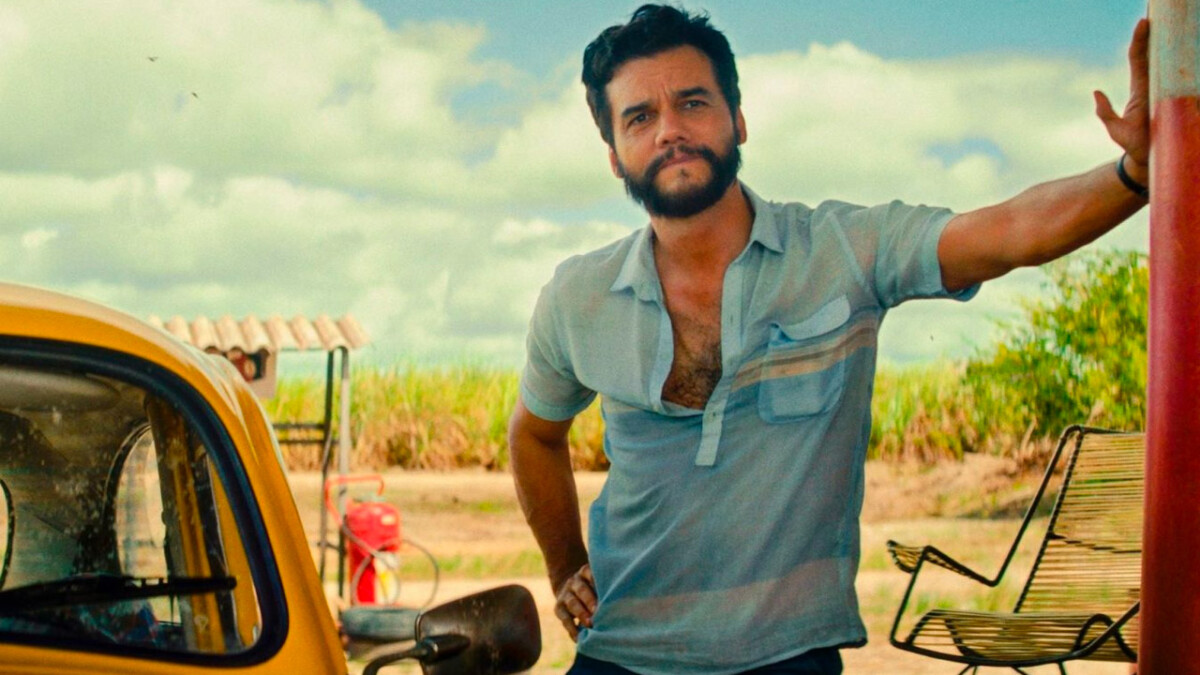 L’Agente Segreto, la recensione: quando il potere cancella gli individui e la memoria resiste