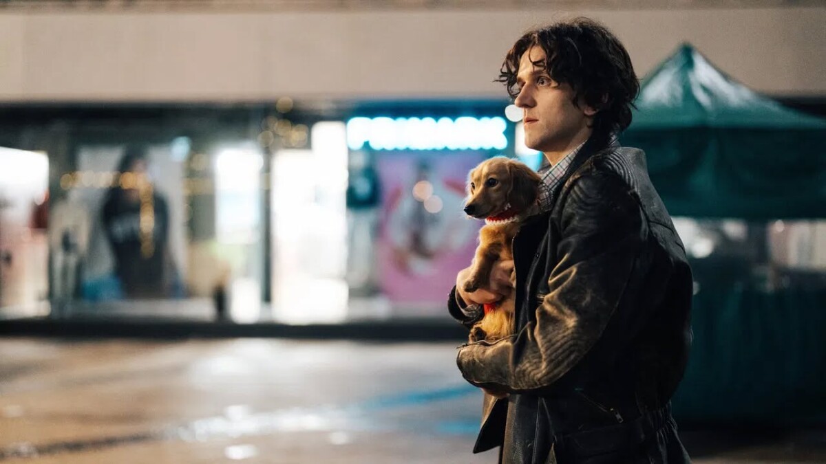 Pillion: Harry Melling racconta il suo ruolo più audace tra BDSM e trasformazione