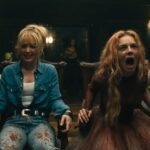 Samara Weaving e Kathryn Newton in Finchè morte non ci separi 2