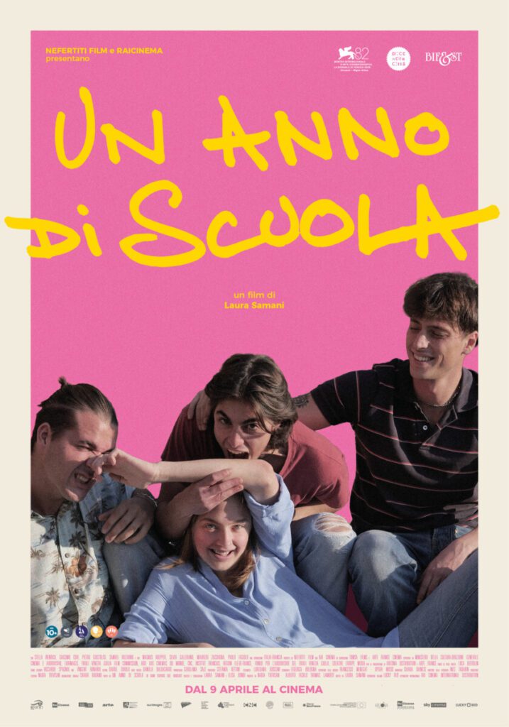 Un Anno di Scuola: il trailer e il poster del film al cinema ad aprile ...