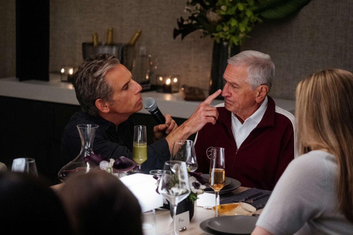Ti Presento i Fotter: il trailer e il poster della commedia con Robert De Niro, Ben Stiller e Ariana Grande