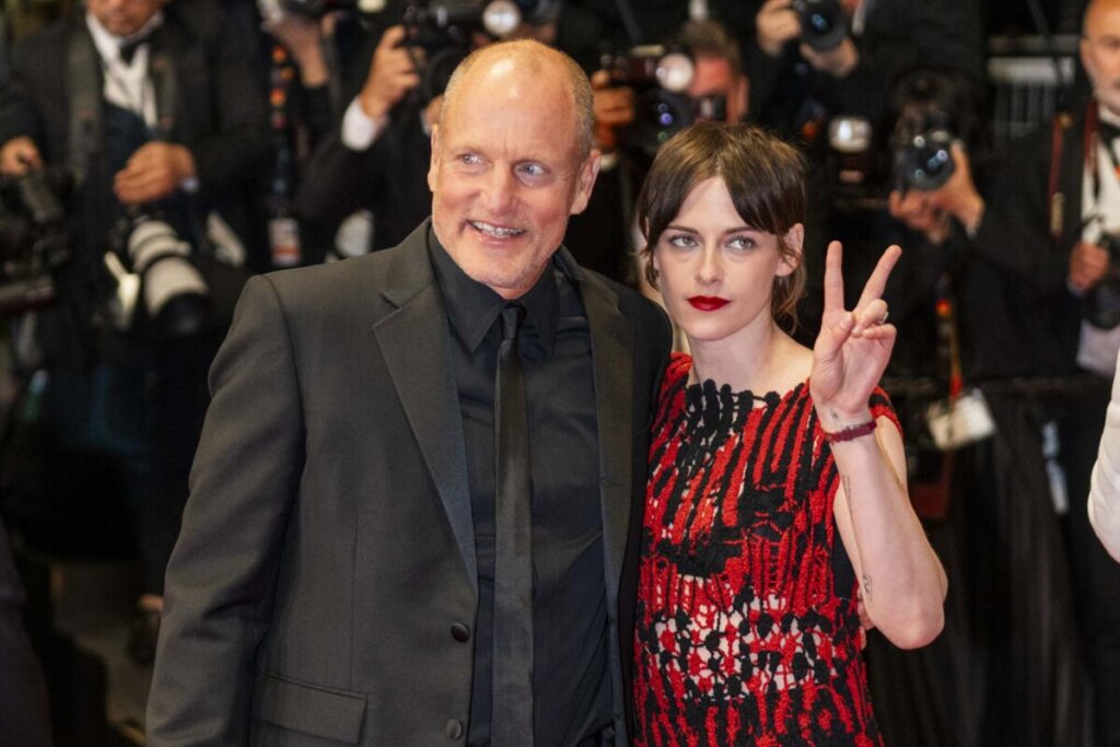 Cannes 79 - Woody Harrelson - Kristen Stewart - Credit Foto Martina Dal Piano per Think Movies