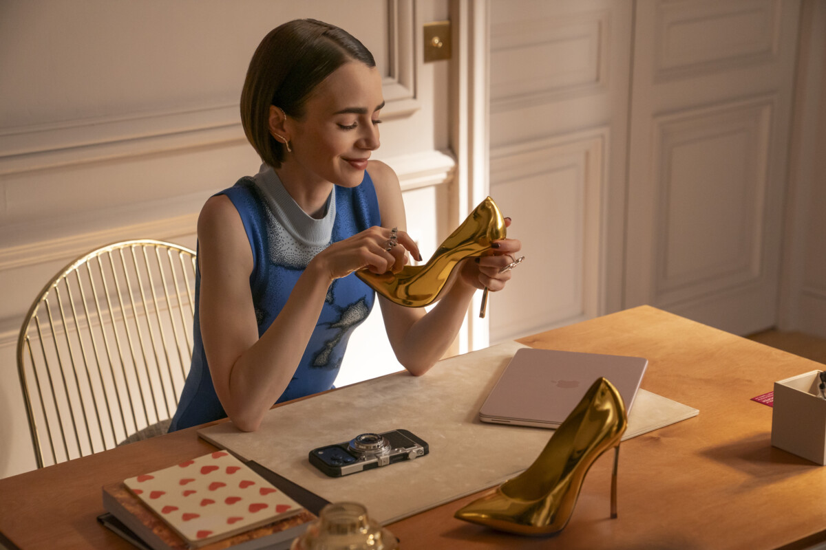 Emily in Paris. Lily Collins as Emily in Emily in Paris. Cr. Caroline Dubois/Netflix © 2026
