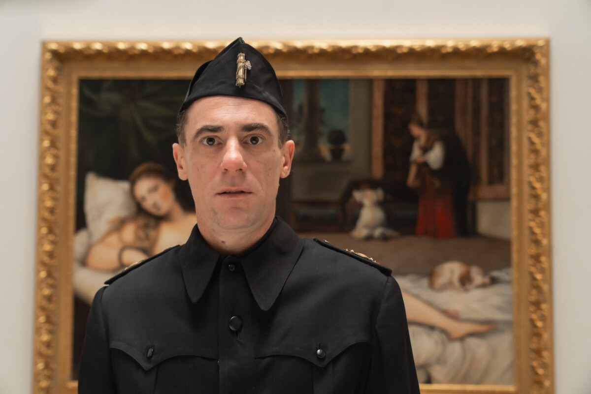 Elio Germano - Su concessione del Ministero della Cultura – Gallerie degli Uffizi - Venere di Urbino di Tiziano Vecellio – Foto di Francesca Ardau