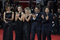 Il cast di L'Estranea a Venezia 83 - foto Martina Dal Piano per Think Movies