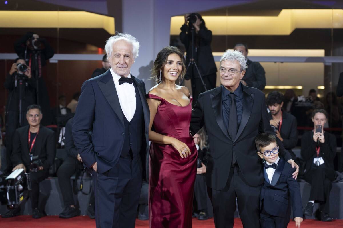 Venezia 83 - Martone Martone - Serena Rossi - Toni Servillo - Lorenzo Perrotta - foto Martina Dal Piano per Think Movies