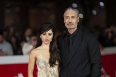 Jenna Ortega - Taika Waititi - Festa del Cinema di Roma 2026 - foto - Luigi de Pompeis - Think Movies