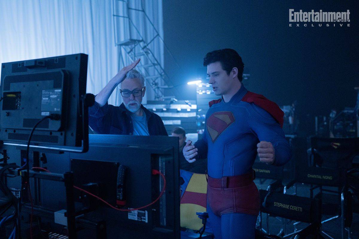 immagine superman di james gunn