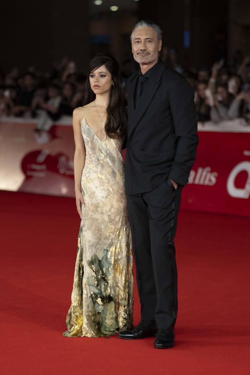 Taika Waititi e Jenna Ortega - Festa del Cinema di Roma 2026, foto Luigi de Pompeis per Think Movies 