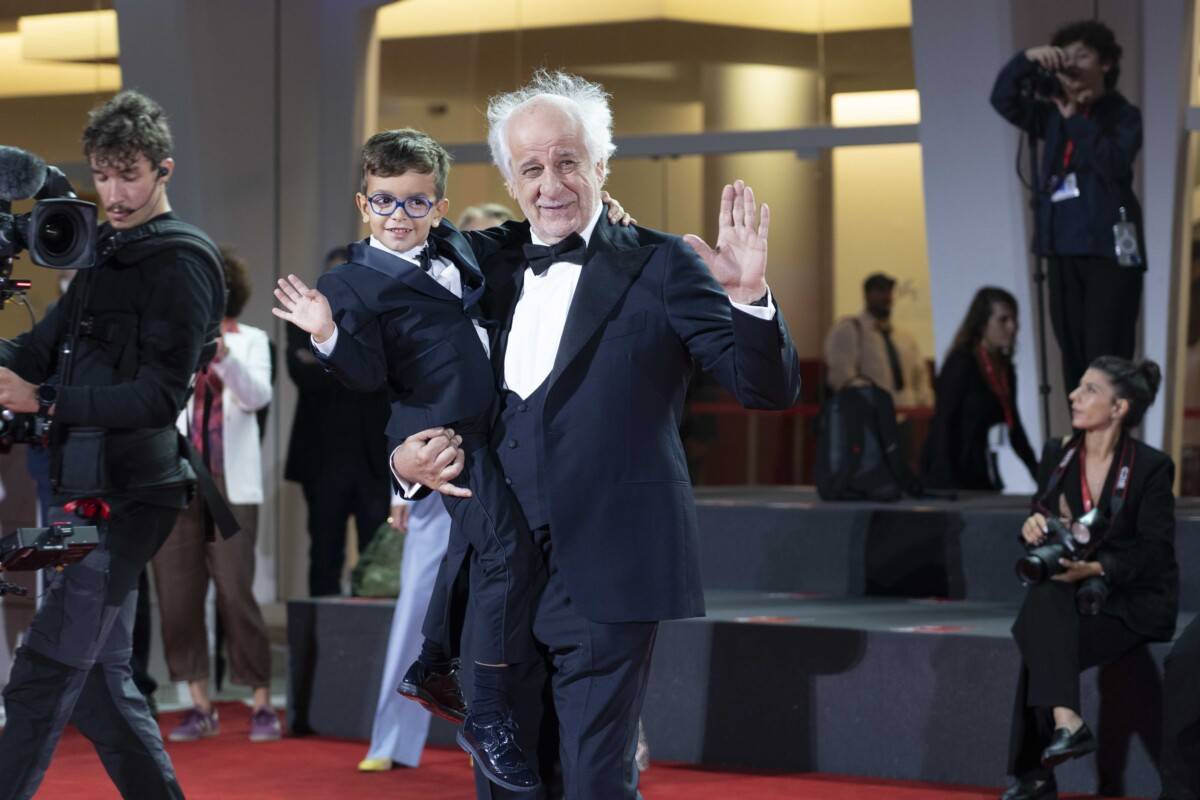 Venezia 83 - Toni Servillo - Lorenzo Perrotta - foto Martina Dal Piano per Think Movies