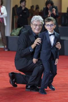 Mario Martone e Lorenzo Perrotta a Venezia 83 - foto Martina Dal Piano per Think Movies