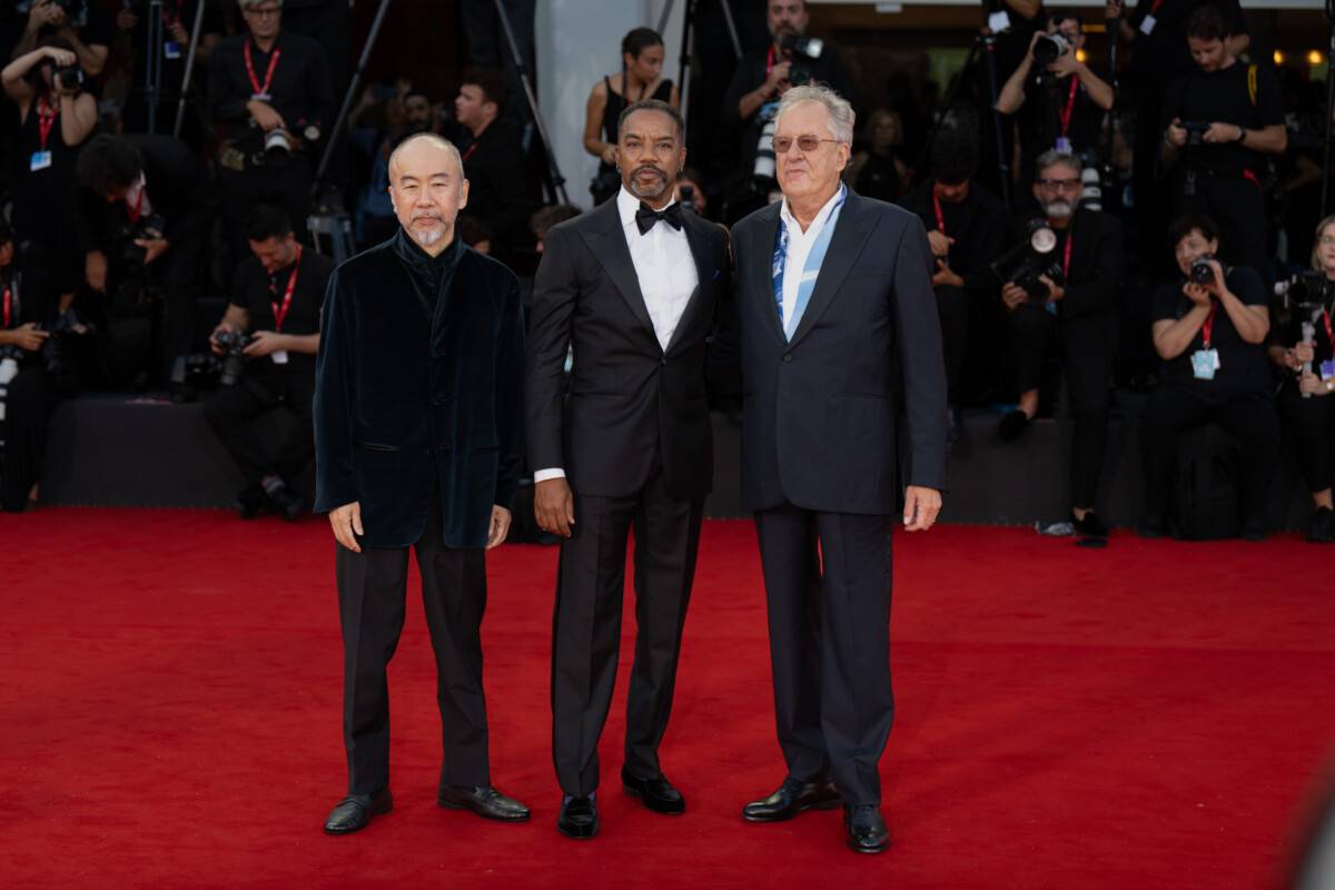 Il cast di MR. NELSON, DID YOU KILL PEOPLE? - Venezia 83 - foto Martina Dal Piano per Think Movies