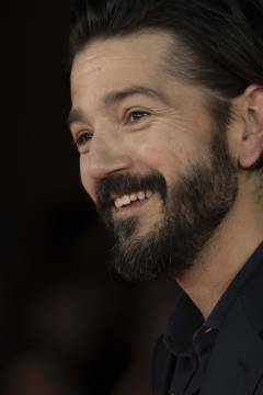Diego Luna foto Luigi de Pompeis per Think Movies