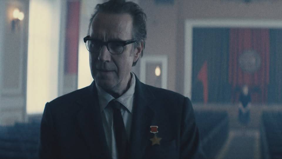 Rhys Ifans in "Star City", in anteprima il 29 maggio 2026 su Apple TV.