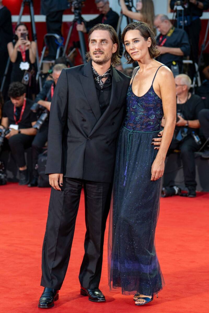 Luca Marinelli e Alissa Jung a Venezia 83, foto Martina Dal Piano per Think Movies