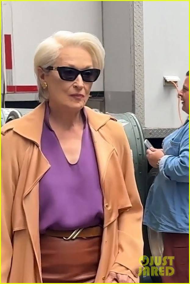 immagine meryl streep set il diavolo veste prada 2