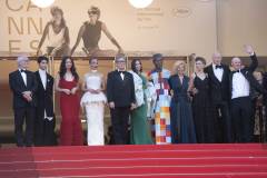 Cannes 2026 - red carpet - chiusura - Park Chan-wook - Diego Céspedes - Isaach de Bankolé - Paul Laverty - Demi Moore - Ruth Negga - Laura Wandel - Stellan Skarsgård - Chloé Zhao - Foto Martina Dal Piano - Think Movies