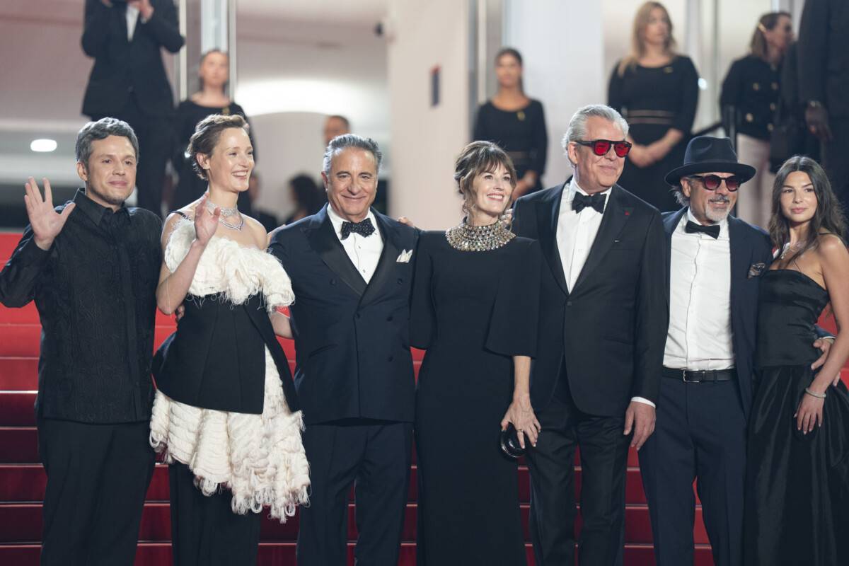 Cannes 79 il cast di Diamond sul red carpet Foto Martina Dal Piano per Think Movies 