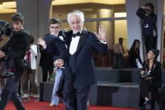 Venezia 83 - Toni Servillo - Lorenzo Perrotta - foto Martina Dal Piano per Think Movies